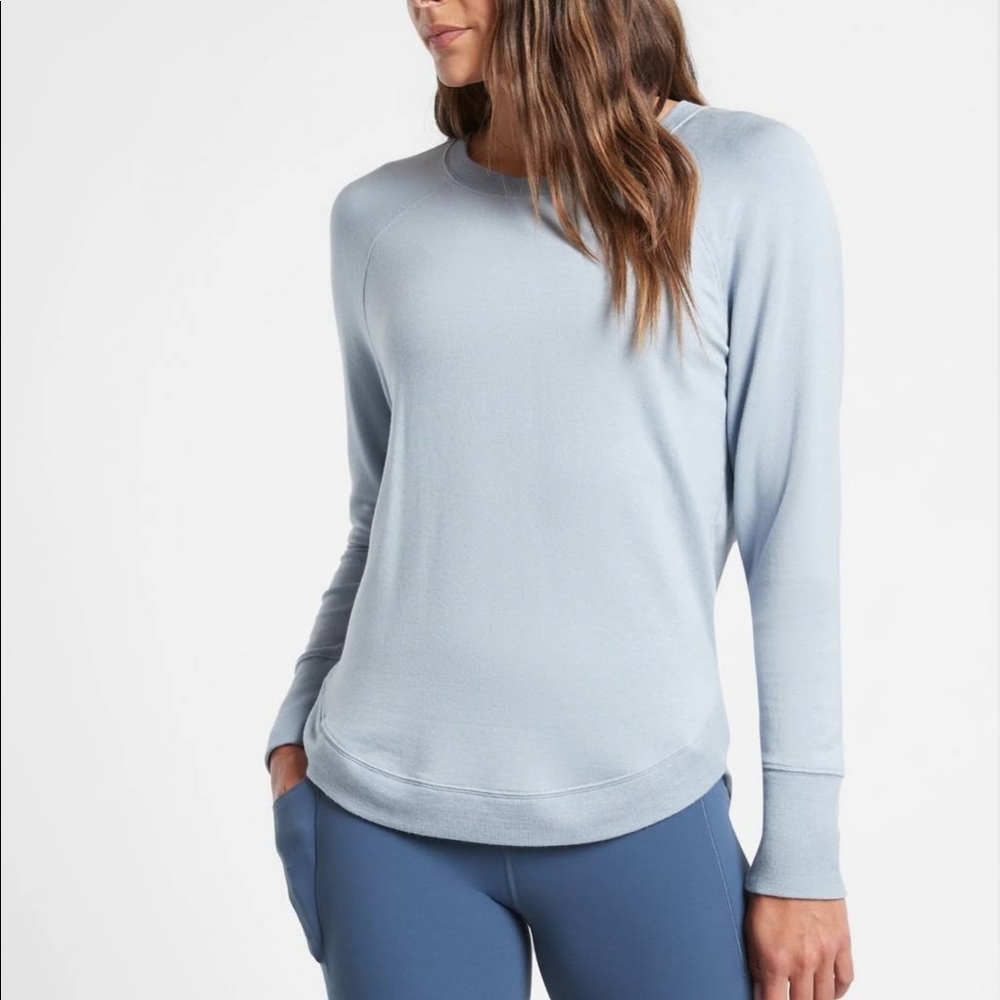 Athleta Baby Blue Mindset Crew Neck Long Sleeve Fleece Lined Sweatshirt Sz Small